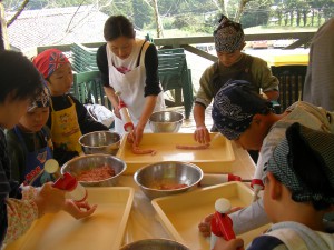 手造り生ウインナー体験